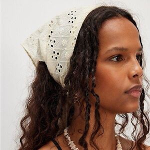 FREE PEOPLE Claro Eyelet Hair Scarf